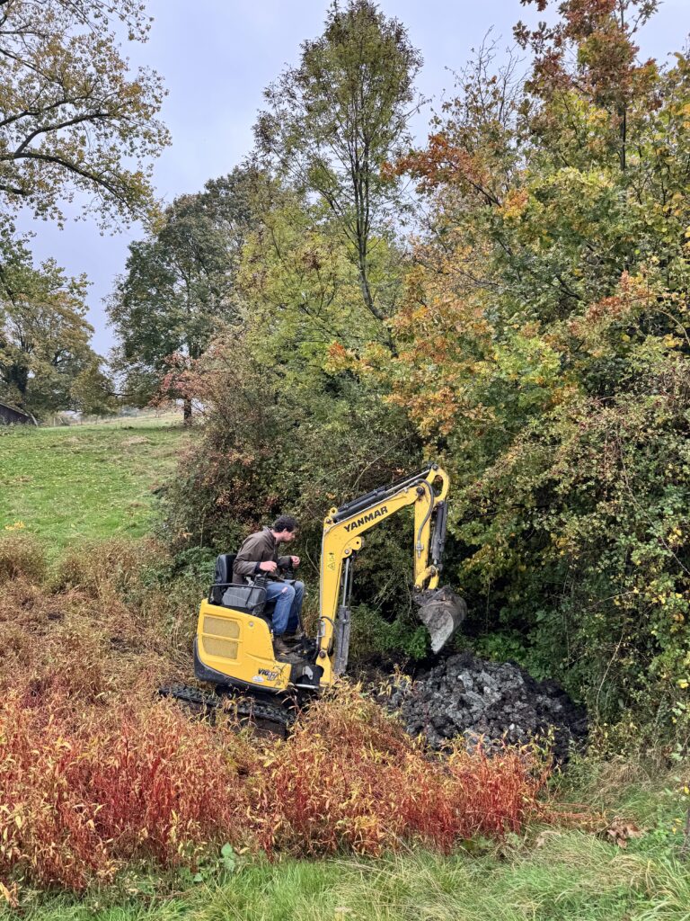 BOYS Rivière et Féraux -pelleteuse